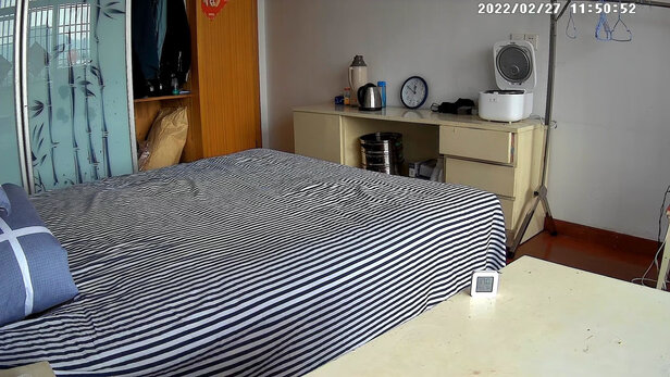 监控摄像