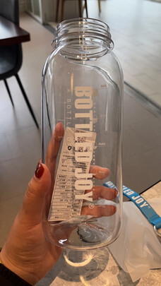 运动水杯