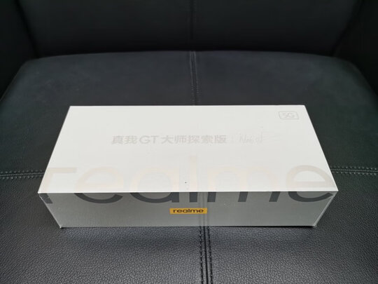 realme 真我GT 大师探索版 120Hz三星AMOLED曲面屏 索尼IMX766传感器 骁龙870 雪山 12GB+256GB 双模5G手机