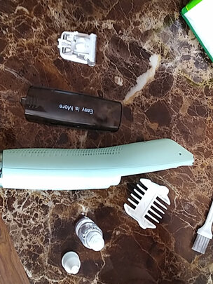 吸发理发器