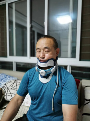 颈椎牵引器