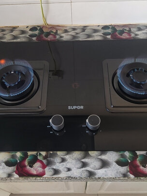 燃?xì)庠顋蘇泊爾S16燃?xì)庠钤趺礃由鲜忠恢苷f(shuō)講感受