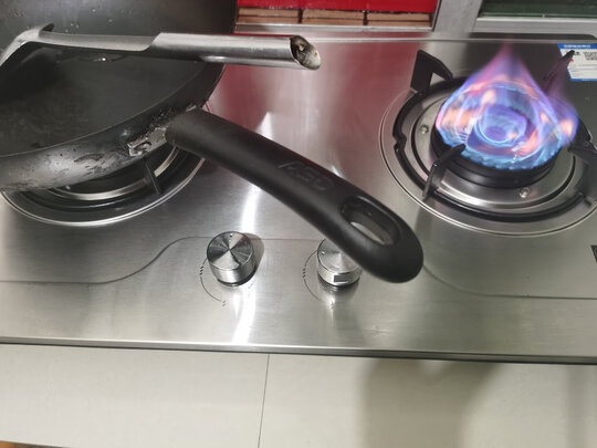 灶具