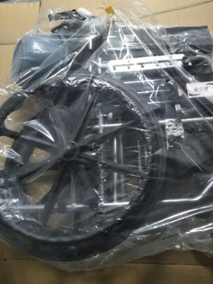 手动折叠轮椅