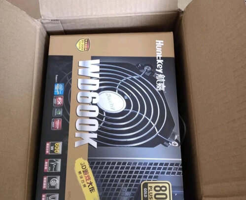 %title插图%num 航嘉(Huntkey)金牌600W WD600K电脑电源(80PLUS金牌/单路45A/全电压/LLC+SR+DC-DC/智能温控/apex英雄)