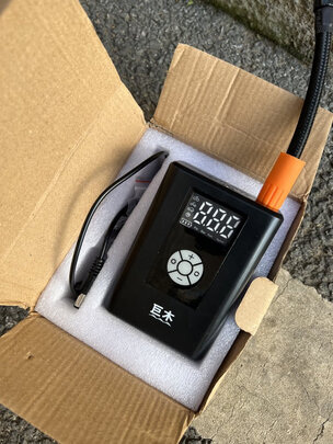 车载充气泵