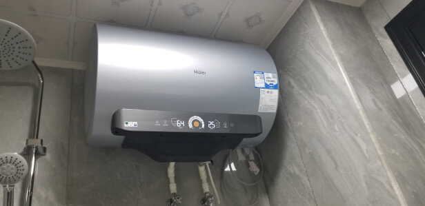 %title插图%num 海尔(Haier)电热水器储水式 3D速热一级能效 3300W家用变频 WiFi智能 升级防电MV5 80升【4-6人】
