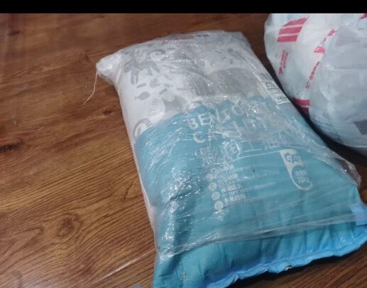 膨润土猫砂
