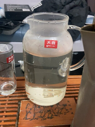 玻璃杯
