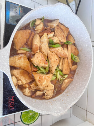 麦饭石不粘锅
