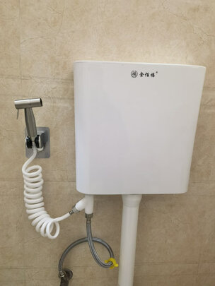 水箱蹲便器