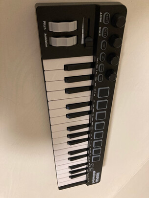 MIDI键盘