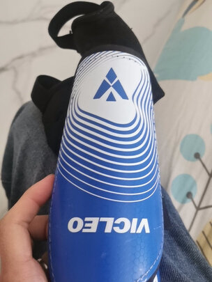 足球护腿板