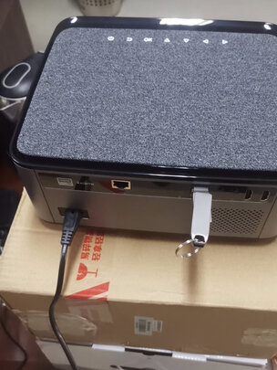 璟甄 M6 2021新款超高清4k投影仪家用办公投影机1080P便携式卧室智慧屏电视手机投屏家庭影院 皓月白丨官方新升级丨智能语音版【电视级解析华为芯】
