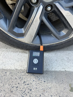 车载充气泵