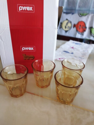 玻璃水杯