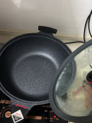 麦饭石不粘锅