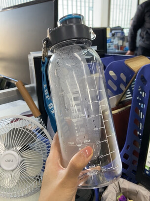 运动水壶