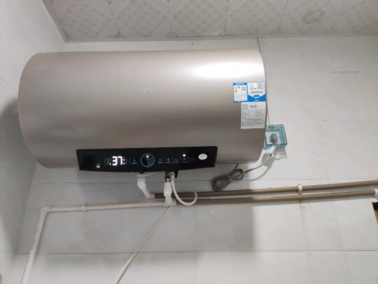 %title插图%num 海尔(Haier)畅享大水量60升电热水器3000W变频速热专利金刚无缝节能沐浴智能灭菌WIFI智控EC6003-JT1(U1)