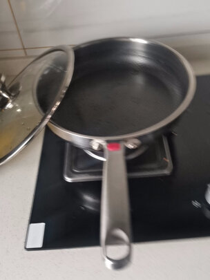 不粘锅