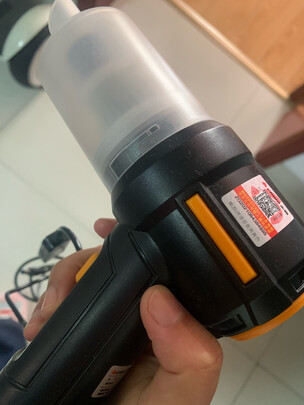 车载吸尘器