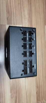 %title插图%num 微星(MSI)额定850W全模组电脑电源(80PLUS金牌/支持RTX3060/3070/3080/十年保障/全日系电容)MPG A850GF