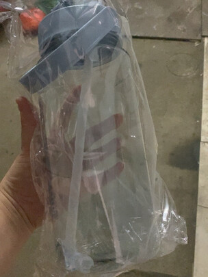 运动水杯