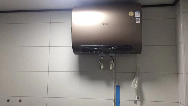 史密斯80升电热水器 专利免更换镁棒 晶彩外观 金圭内胆 双棒双3kW速热 可遥控便捷操控E80MDF 一级能效