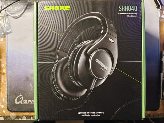 %title插图%num 舒尔 Shure SRH840 全封闭便携式专业录音头戴式监听HiFi手机耳机 黑色