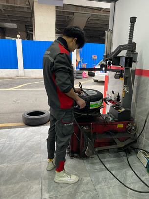 汽车轮胎