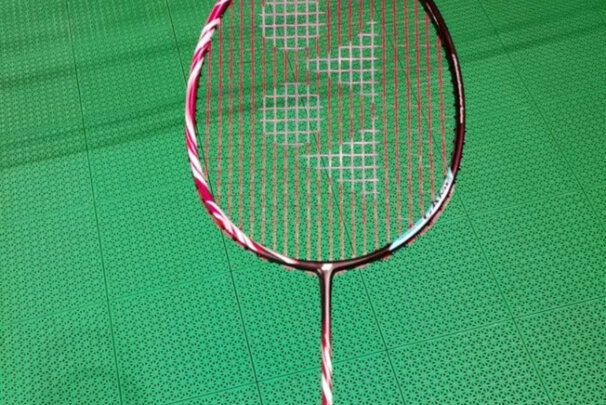 三,李宁(li-ning)羽毛球线网友对比评测