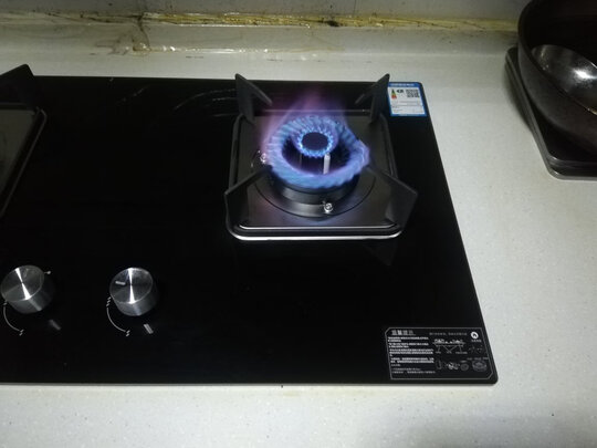 康佳JZT-B401F燃气灶|客观评价康佳JZT-B401F燃气灶怎么样？上手三周说真相