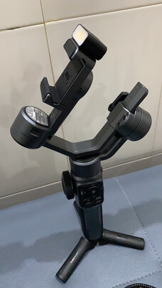 手持稳定器