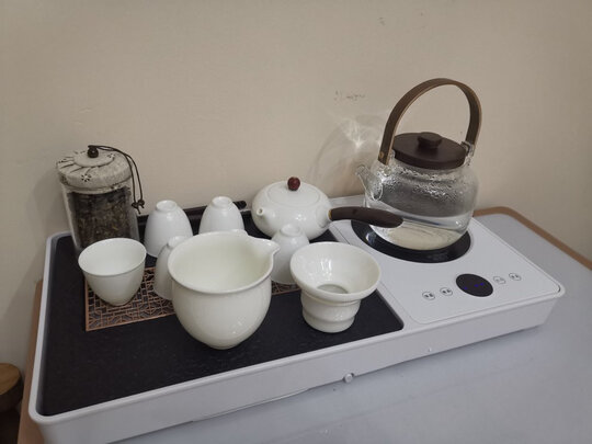 功夫茶具|用户揭秘尚言坊白显屏电热炉一体茶盘+竹把润圆提梁壶+岩香侧把壶10入+兰亭茶巾+黑檀直茶夹+茶盘刮功夫茶具好吗,入手解密评测真相
