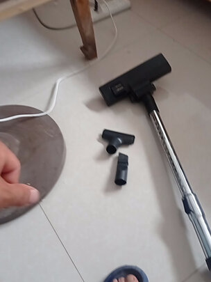 吸尘器