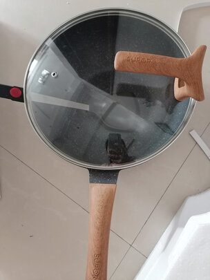 麦饭石不粘锅