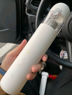 车载吸尘器