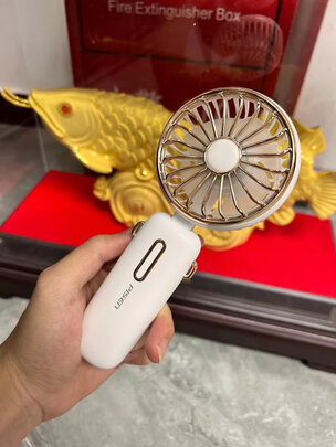 挂脖风扇