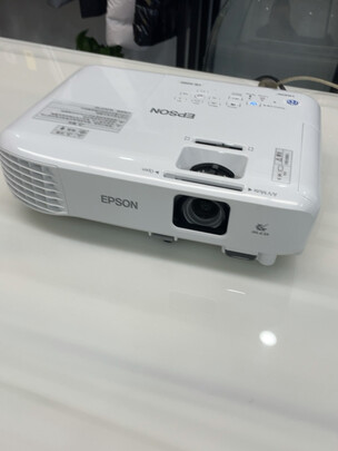 三,先奇xq-13投影仪网友对比评测