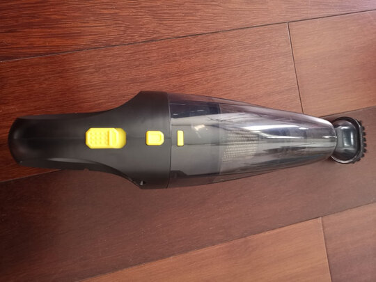 车载吸尘器