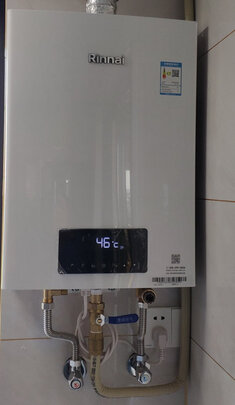 %title插图%num 林内(Rinnai)16升 零干扰恒温 防冻 燃气热水器 天然气 RUS-16QD06 (JSQ31-D06)家电