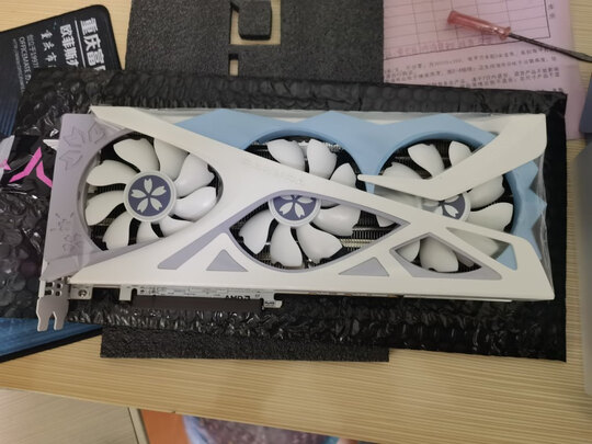 显卡|用户揭秘盈通YESTON RX6700XT-12G D6 樱瞳花嫁纪念版显卡好吗,入手解密评测真相