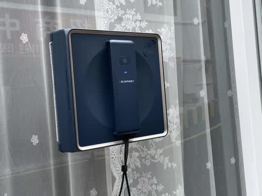 全自动家用智能喷水干湿两用擦窗户神器超薄电动高层擦玻璃清洁机器人