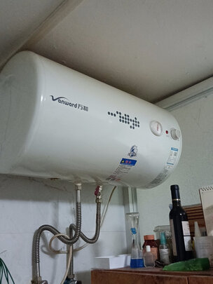 电热水器