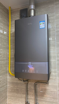 万家乐 16升燃气热水器京东小家智能 双增压增容零冷水天然气WIFI智控小体积大水量厨房洗JSQ30-16DL1