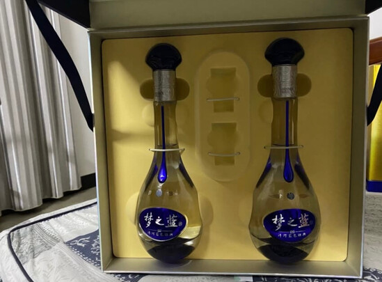 三,金六福铭藏10白酒网友对比评测