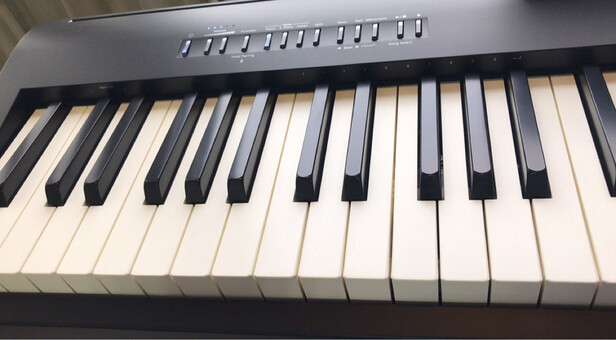 电钢琴|罗兰FP-30X-BK FP-30X-WH FP-18-BK电钢琴怎么样？内幕使用评测揭秘