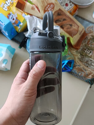 运动水杯