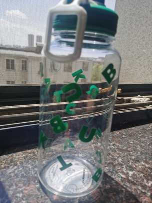 运动水杯