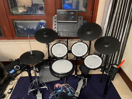Roland罗兰电子鼓TD系列成人儿童专业演奏电子鼓架子鼓 【五鼓四镲】TD17KVX+DM35S音箱+豪礼